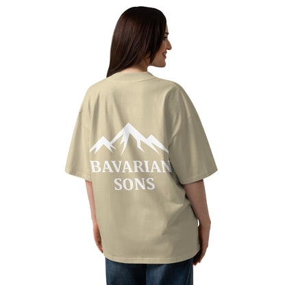 Bavarian Sons Damen Oversized T-Shirt in Mastic mit Bavarian-Sons-Design auf der Rückseite
